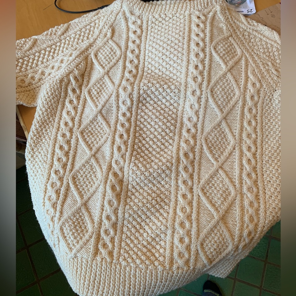 Traditional Irish 100% Wool Sweater